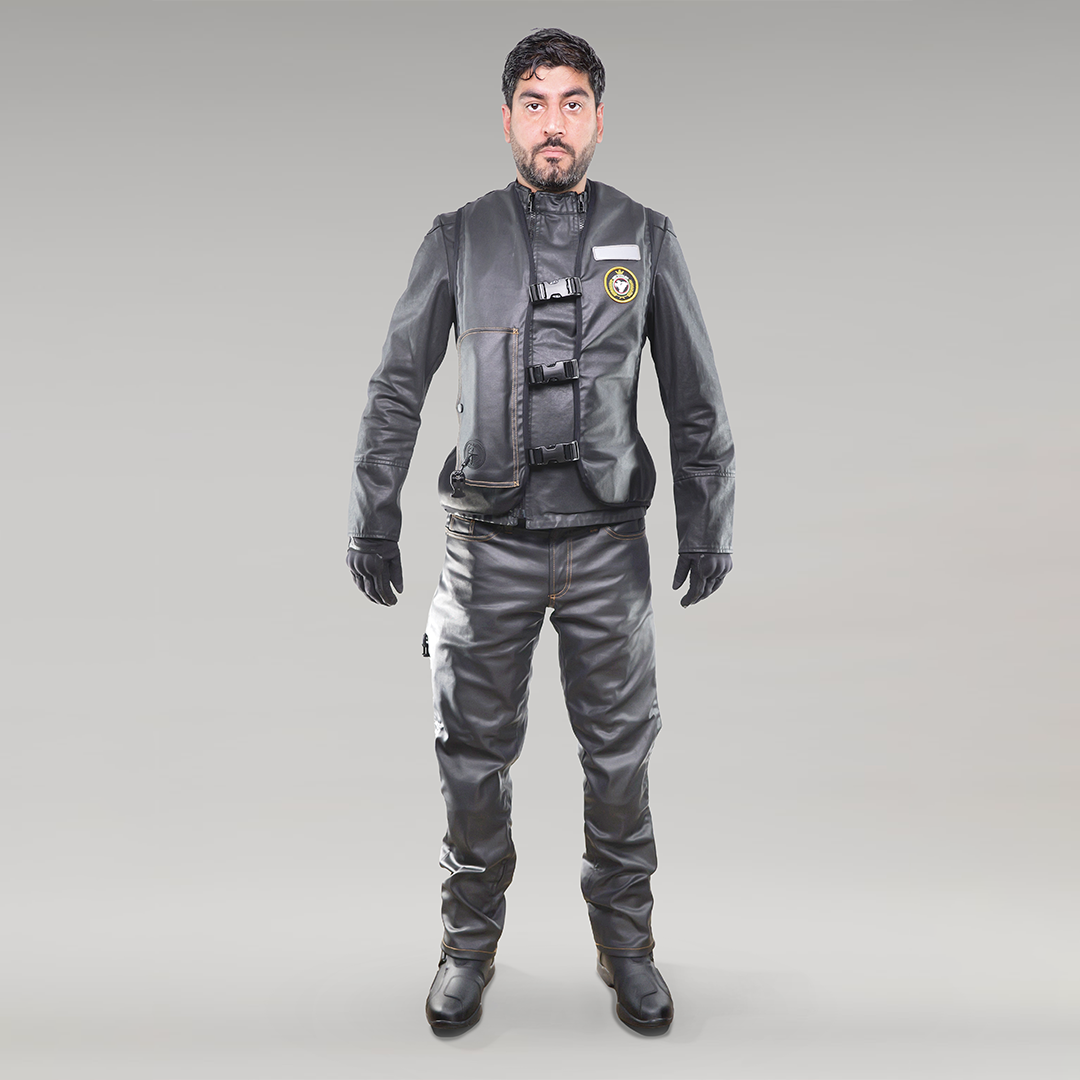 GERANEMO - Airbag Suit & Vest