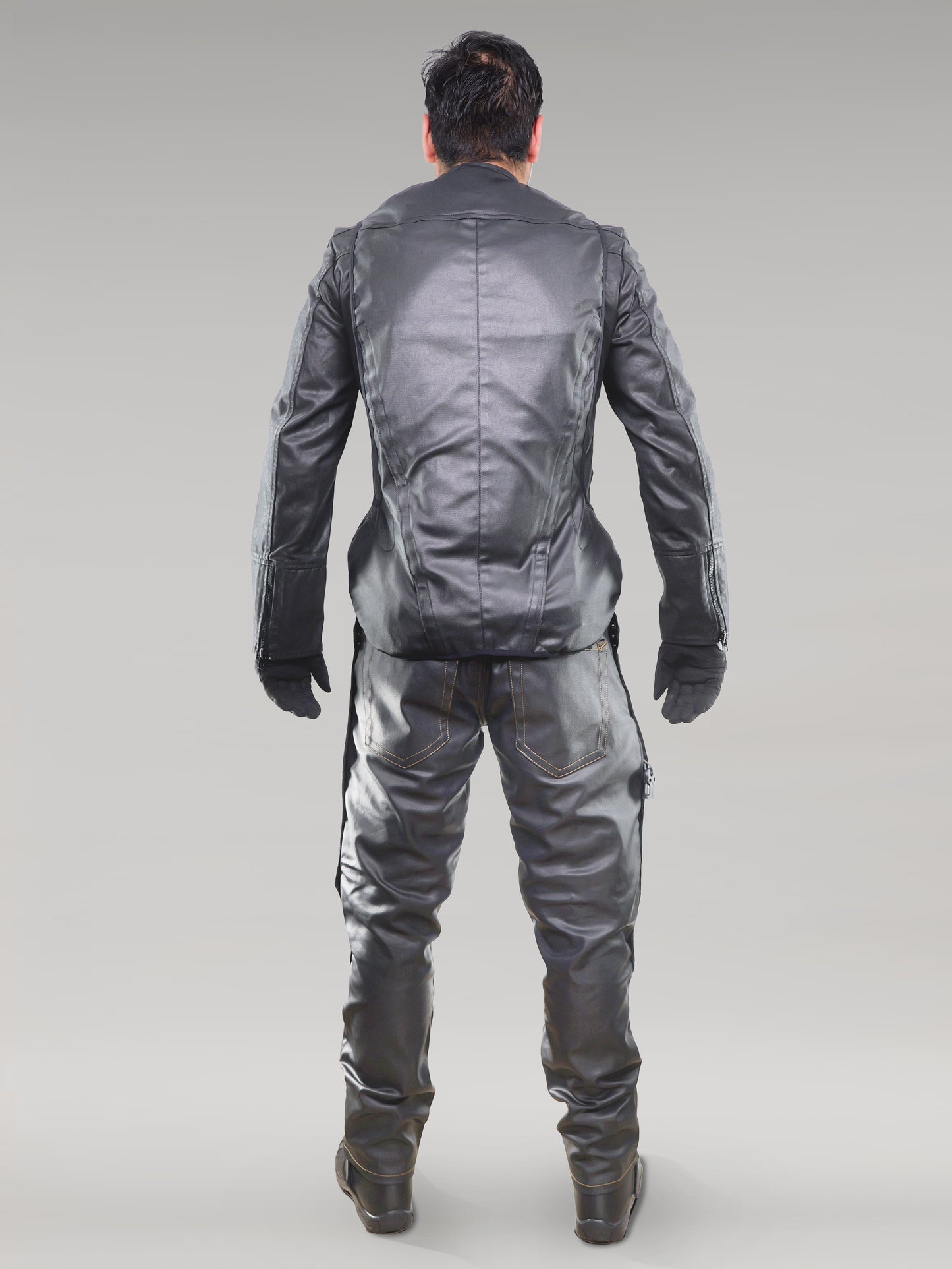 GERANEMO - Airbag Suit & Vest