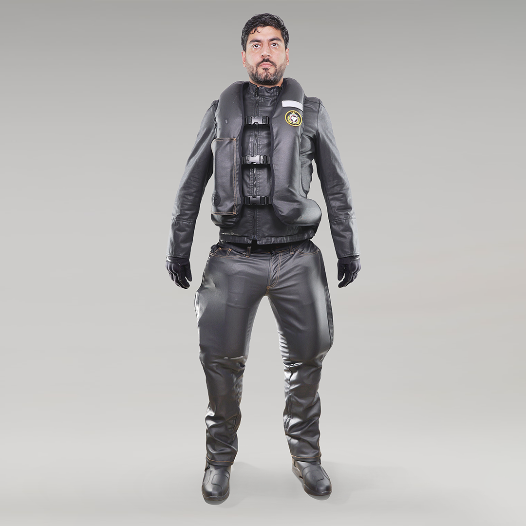 GERANEMO - Airbag Suit & Vest