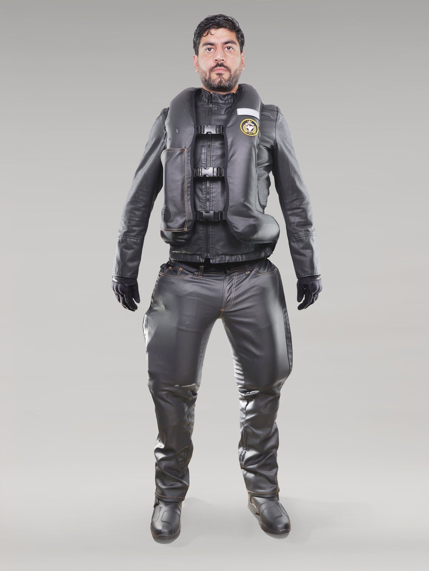 GERANEMO - Airbag Suit & Vest